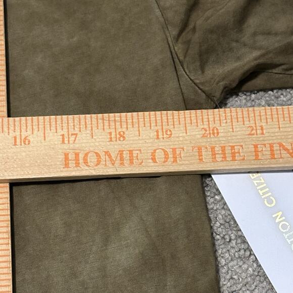 Cotton Citizen Classic T-Shirt Men M Crewneck Long Sleeve Supima Green NWT - Picture 11 of 11